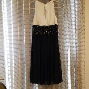 JH evenings Prom Dress